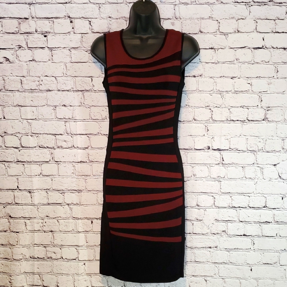INC International Concepts Fitted Dress Size M Black and Burgundy